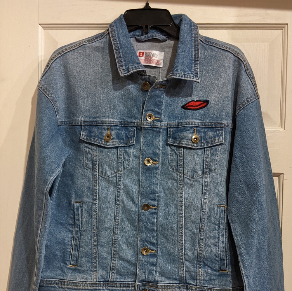 NWT Pride Unisex Queer Artist Design NY 1969 Denim Jacket in Light Wash M & S